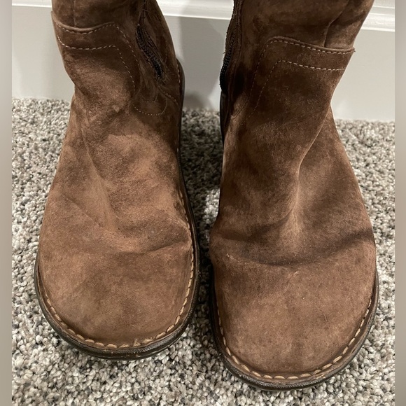 UGG Hartley brown suede knee high boots for women, size 8 - Picture 4 of 13